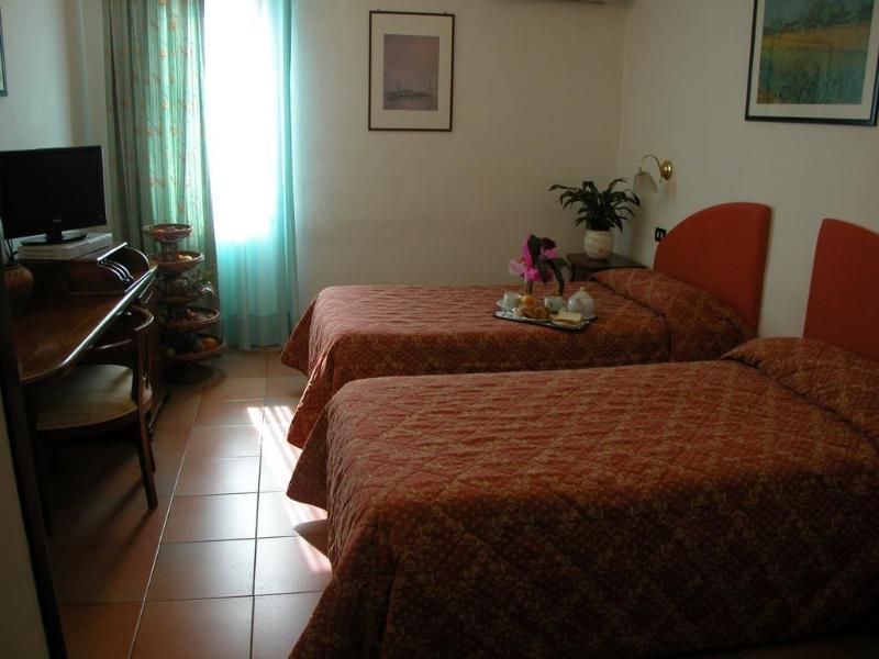 Santa Maria Giudice Hotel Ristorante Da Carlos מראה חיצוני תמונה