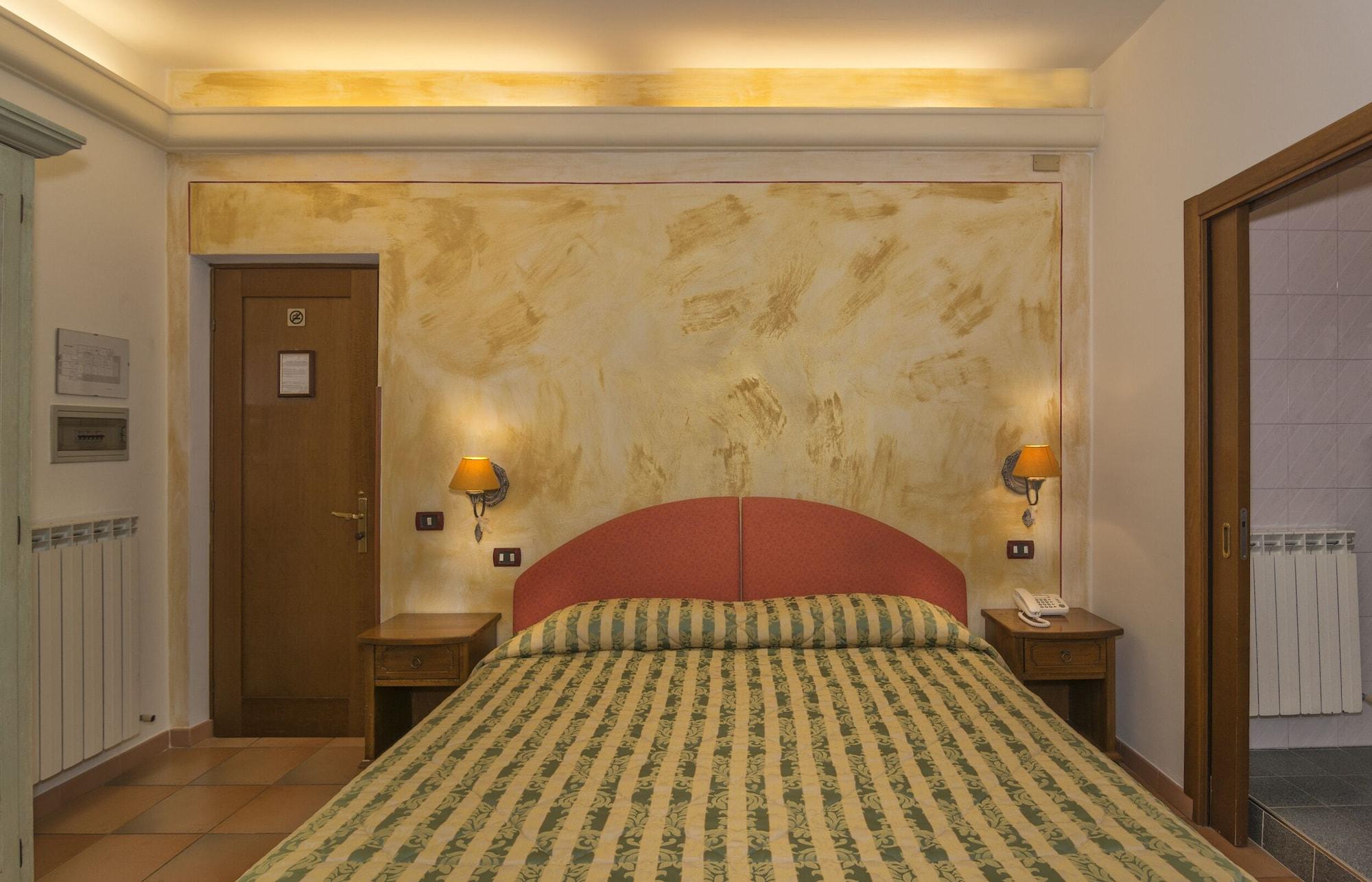 Santa Maria Giudice Hotel Ristorante Da Carlos מראה חיצוני תמונה